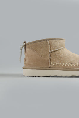 CLASSIC ULTRA MINI BIARRITZ ANKLE BOOTS LIGHT BEIGE LIGHT BEIGE