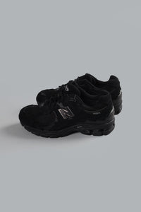 2002 SNEAKERS BLACK