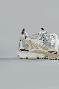 BE RIGHT BACK SNEAKERS