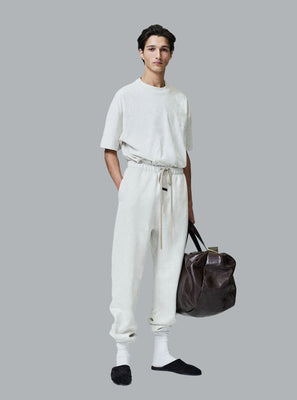 CLASSIC FIT SWEATPANTS