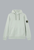 Hoodie van biologisch katoen fleece in de kleur saliegroen.