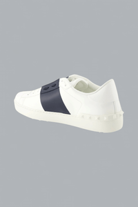 OPEN SNEAKERS