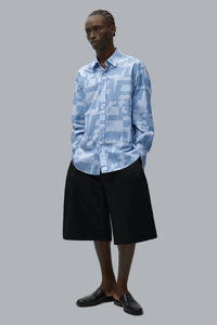 Shirt met print over het hele oppervlak.