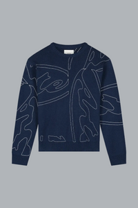 Gebreid marineblauw met een logo over de hele stof in een cirkelvorm