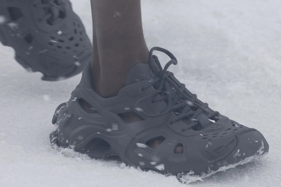 [Balenciaga's Croc]-Like HD Sneaker