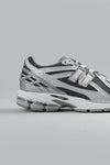 1906 Sneakers