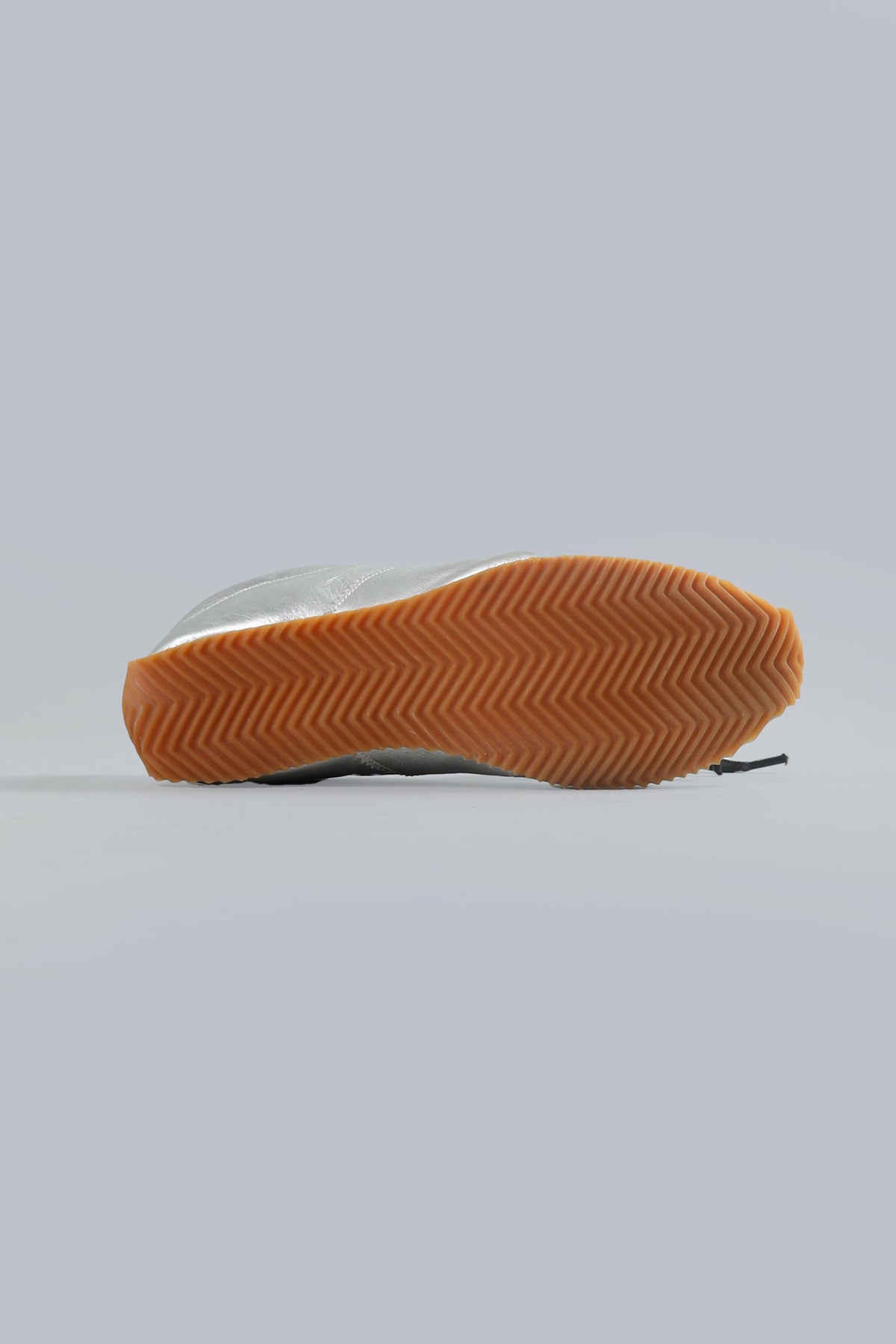 Nomad Silver sneakers