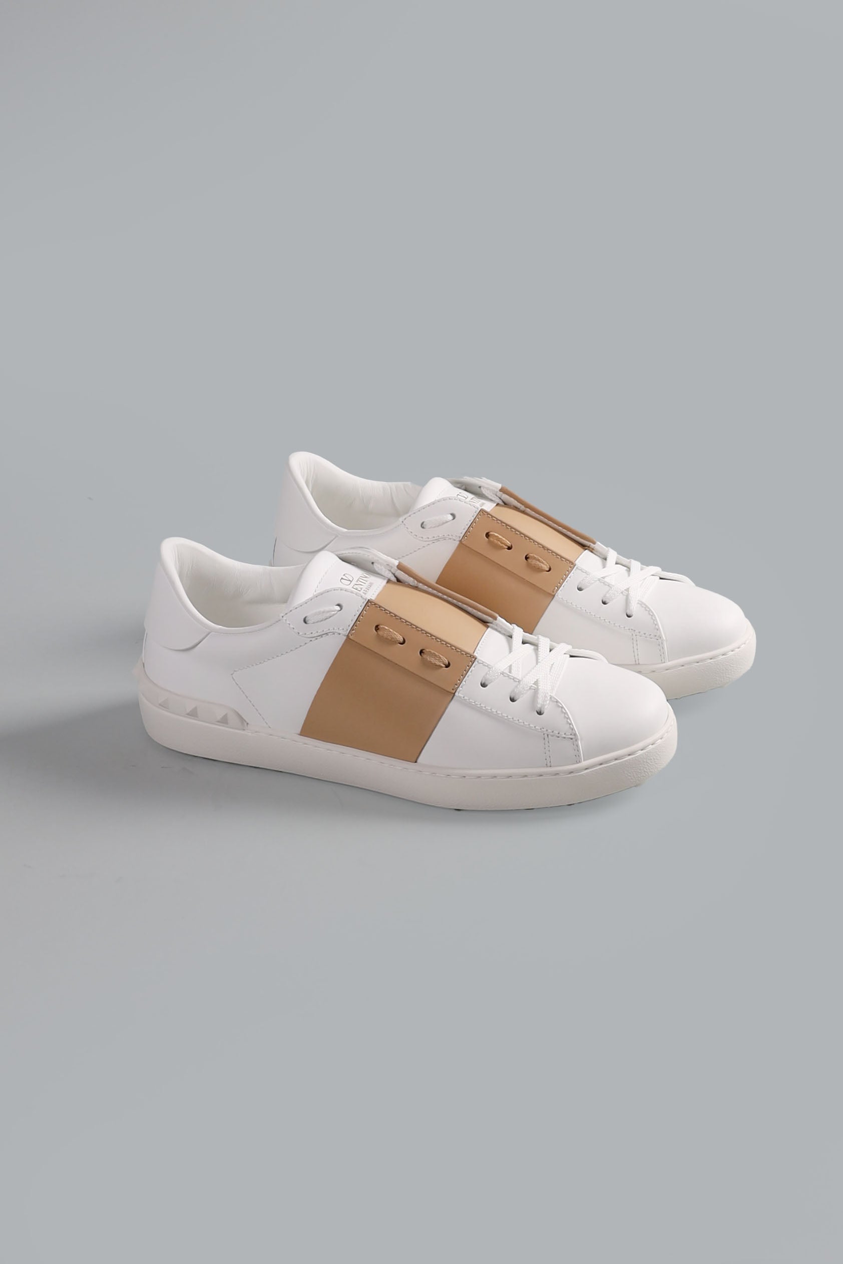 OPEN SNEAKERS