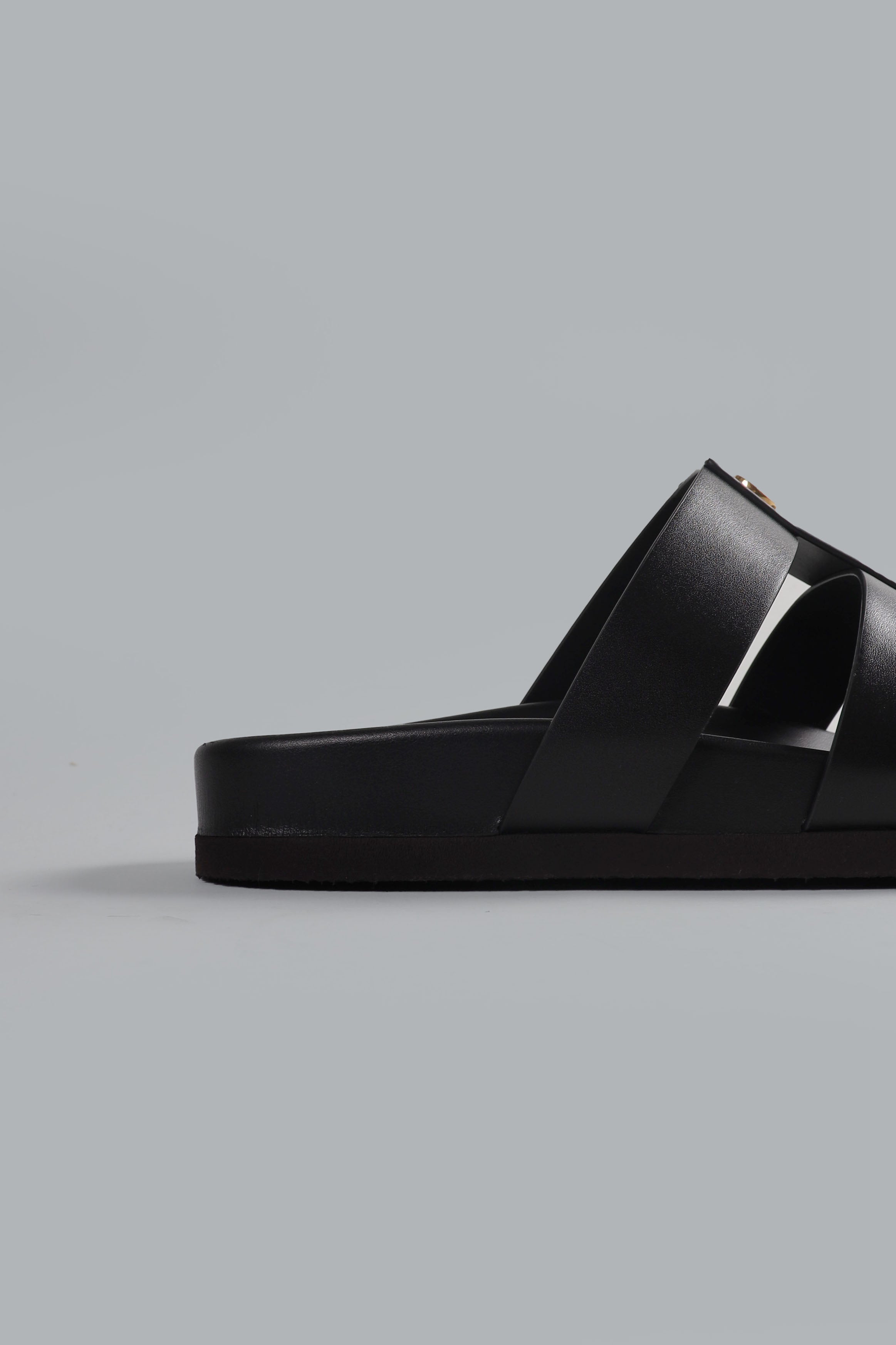 STUDSHIELD SANDALS