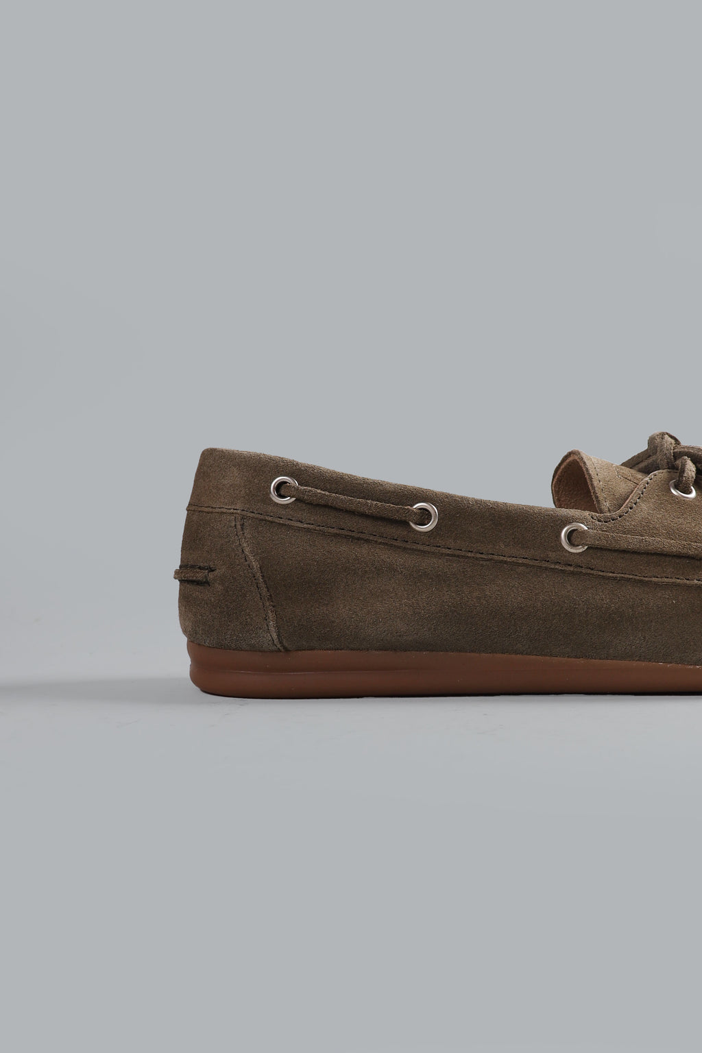 Bootvormige loafers van geborsteld suède, kaki