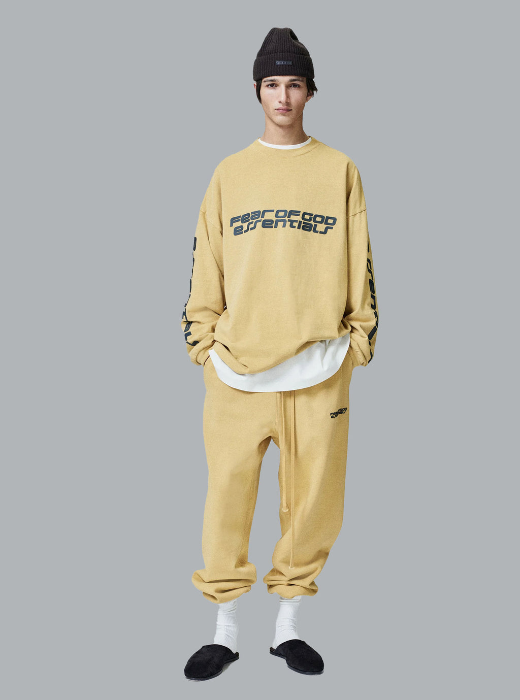 CLASSIC FIT LOGO SWEATPANTS