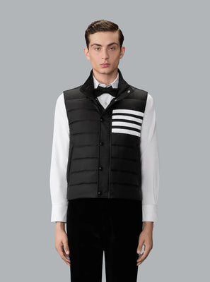 SHINY RIPSTOP LIGHTWEIGHT DOWN FILLED 4-BAR VEST BLACK