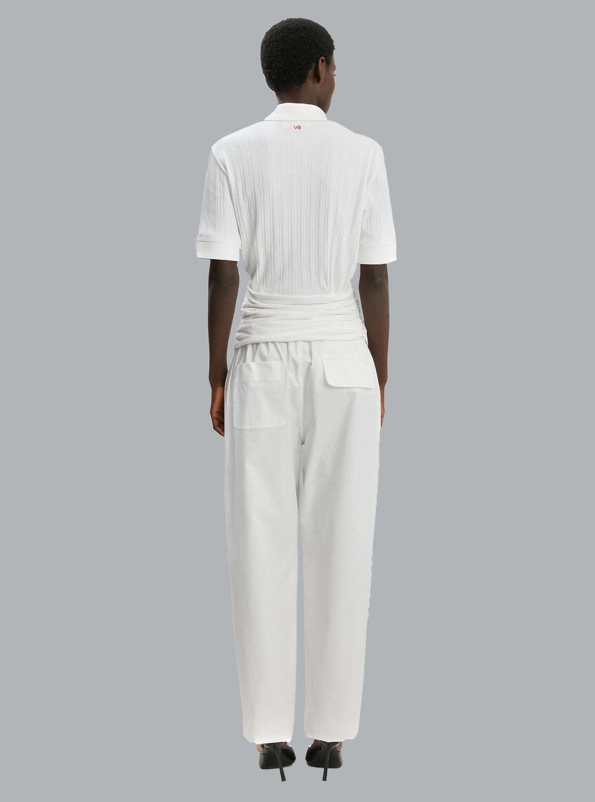 Poloshirt mit Twist-Detail WHITE