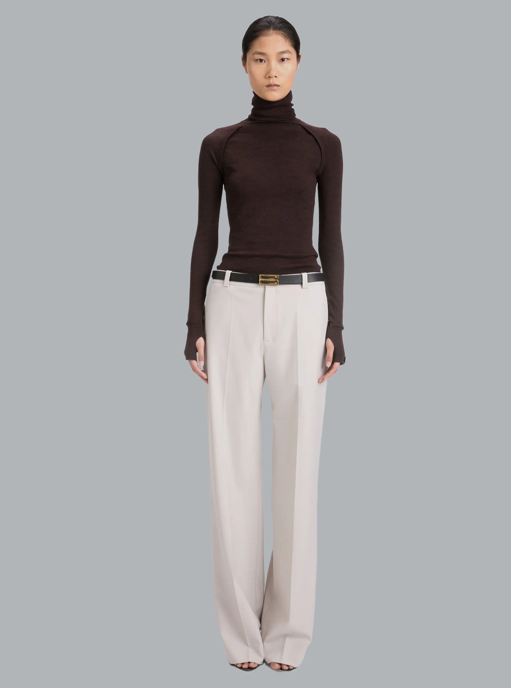 Classic Straight Light Beige