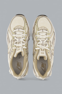 740 SNEAKERS
