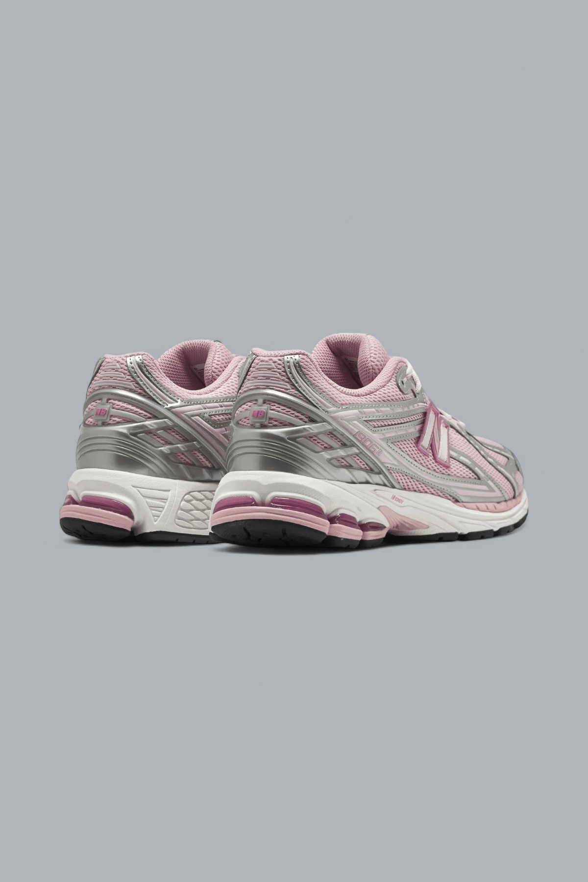 1906 SNEAKERS