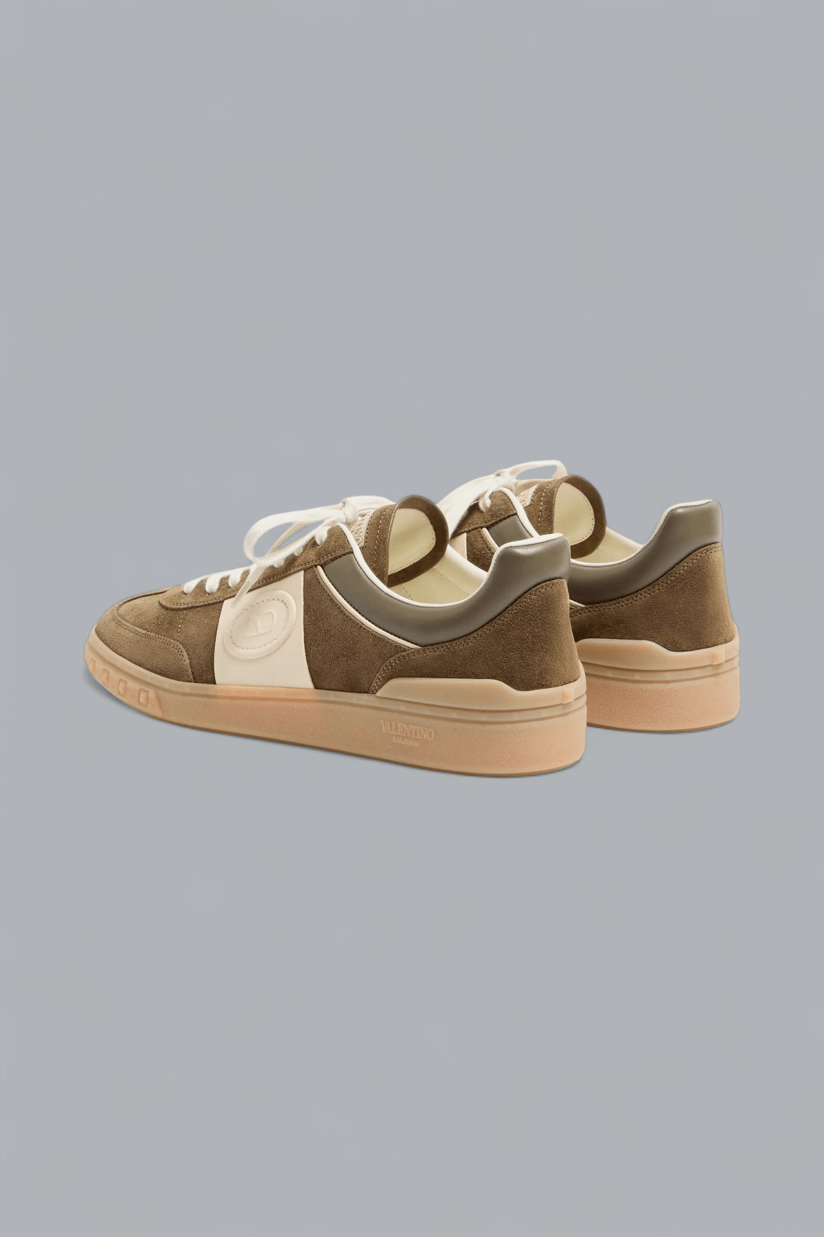 UPVILLAGE SNEAKERS