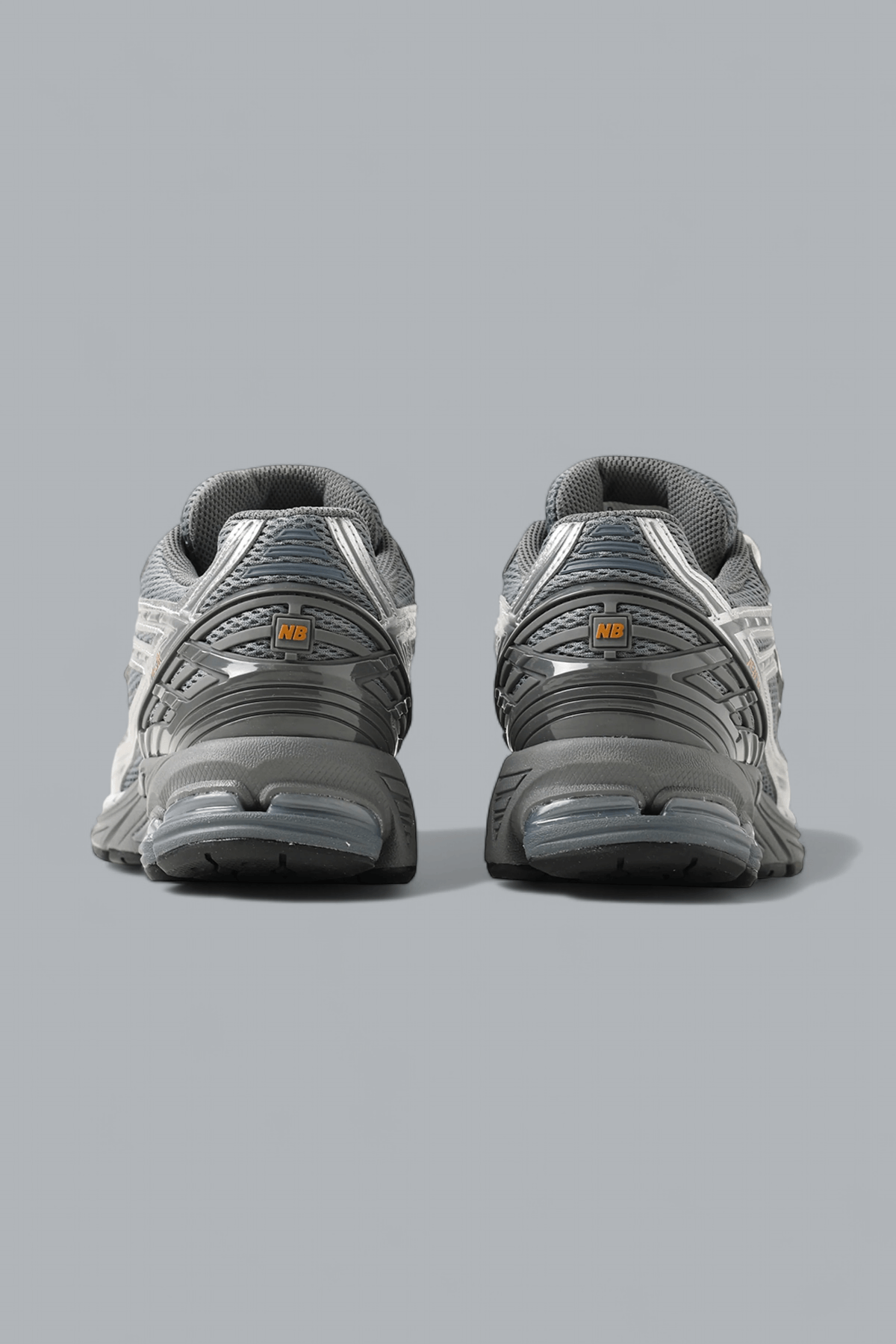 1906 SNEAKERS
