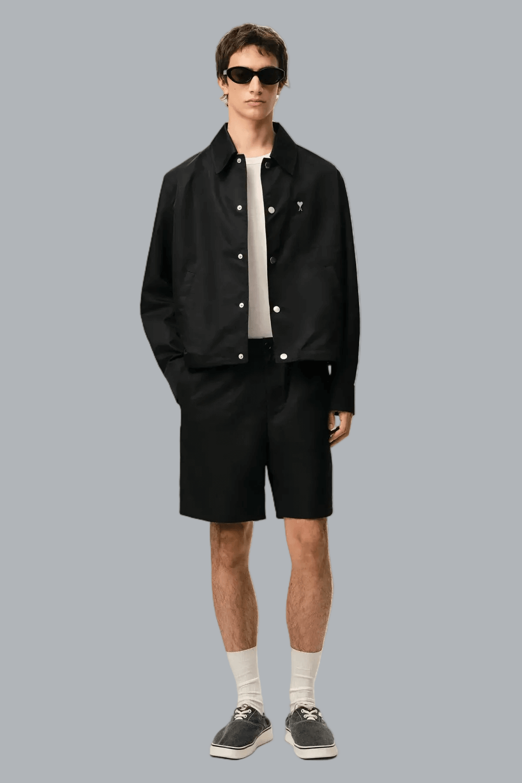 BLACK BUTTON-ON JACKET WITH RIVET BLACK