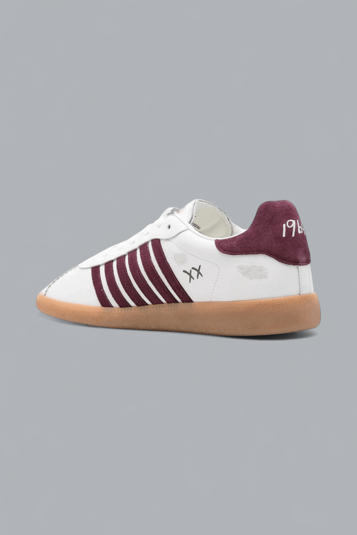 REBELS SNEAKERS