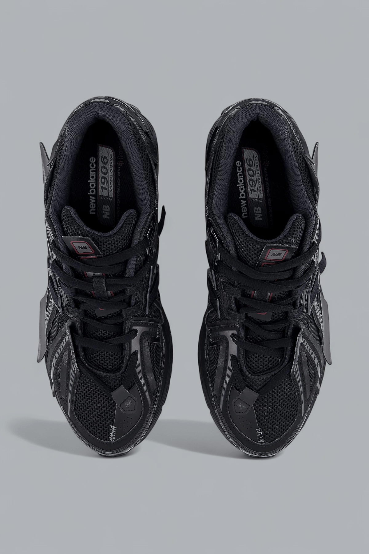 1906 SNEAKERS