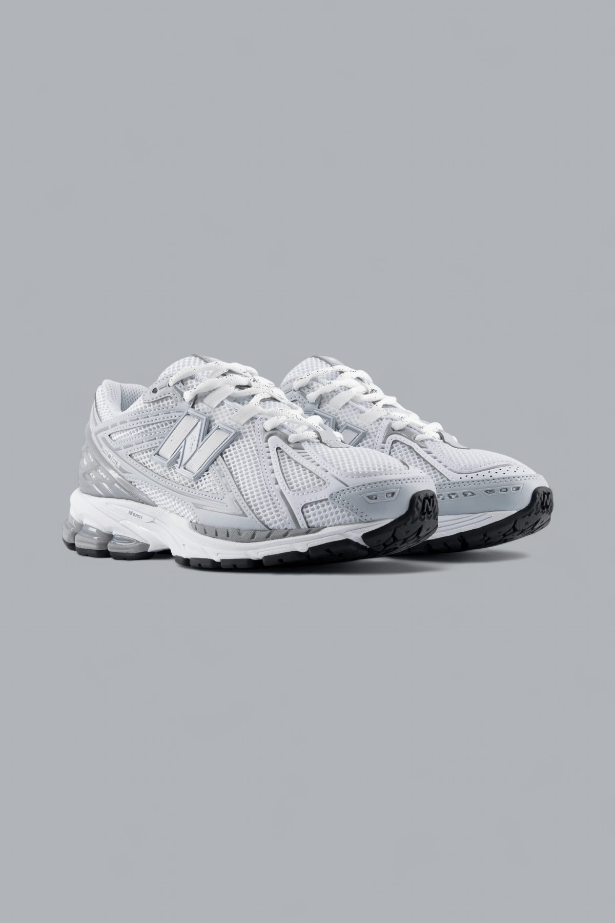 1906 SNEAKERS