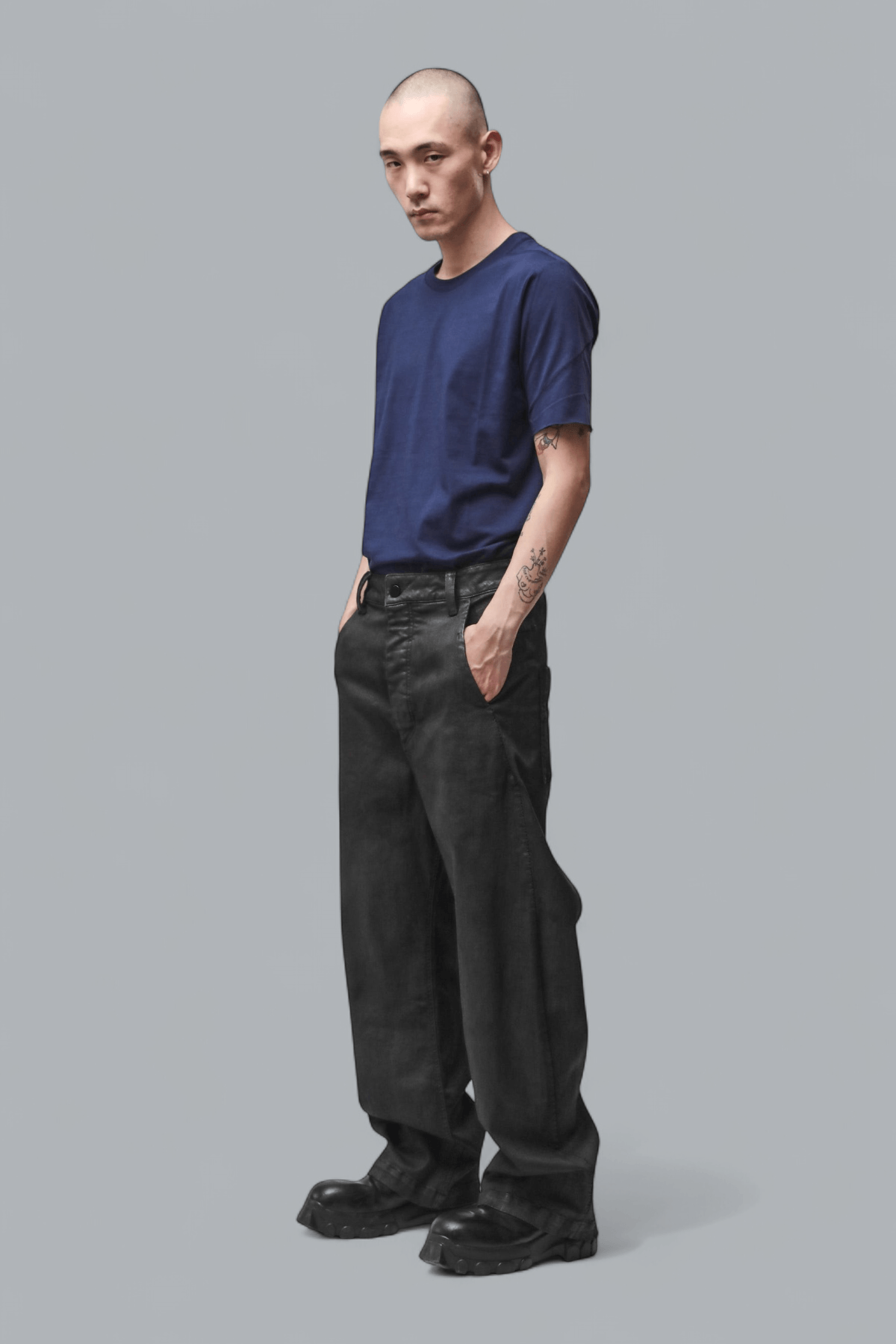 M T 108 COATED WIDE LEG JEANS