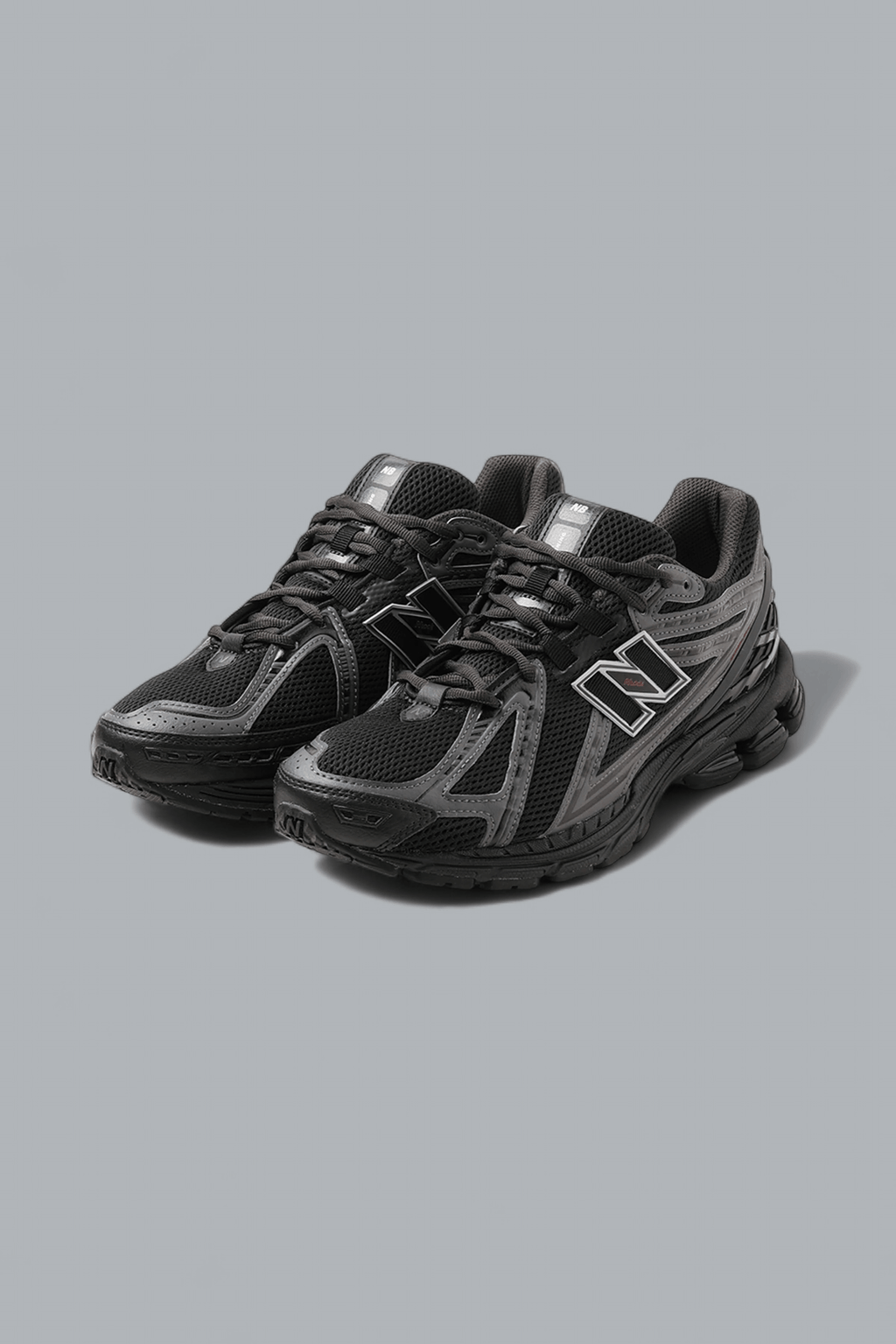 1906 SNEAKERS