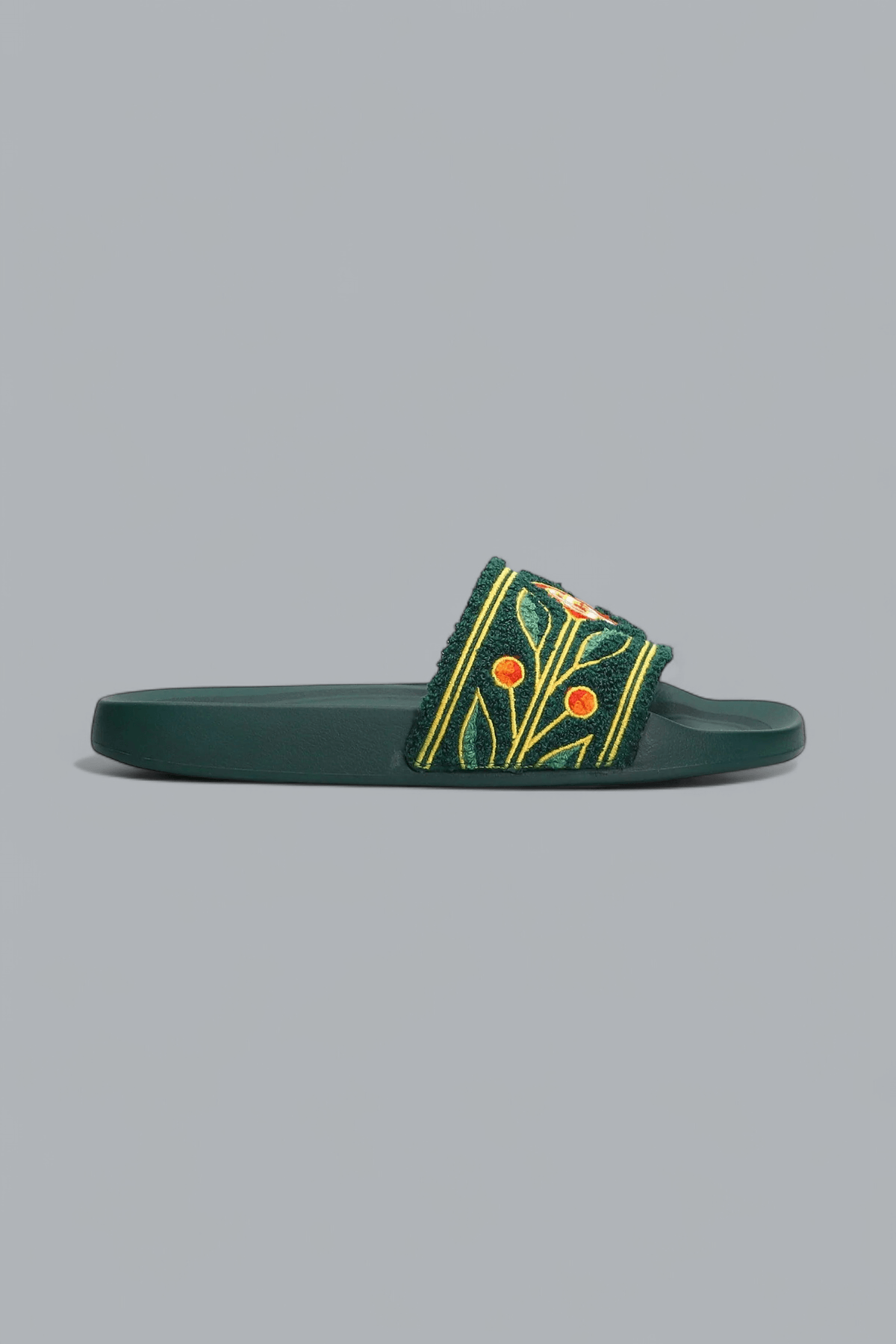 EMBROIDERED TERRY SLIDES