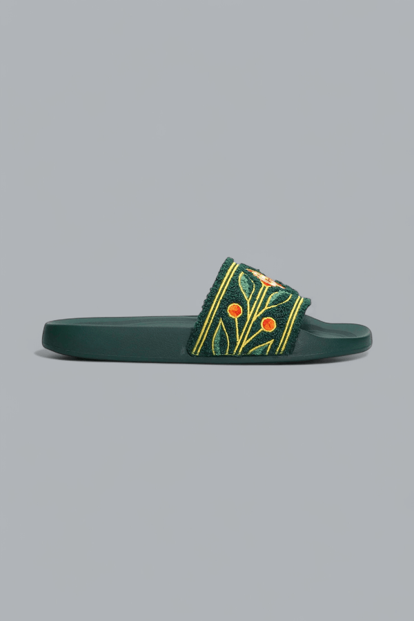 EMBROIDERED TERRY SLIDES