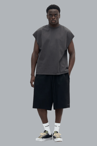 SLEEVELESS T-SHIRT