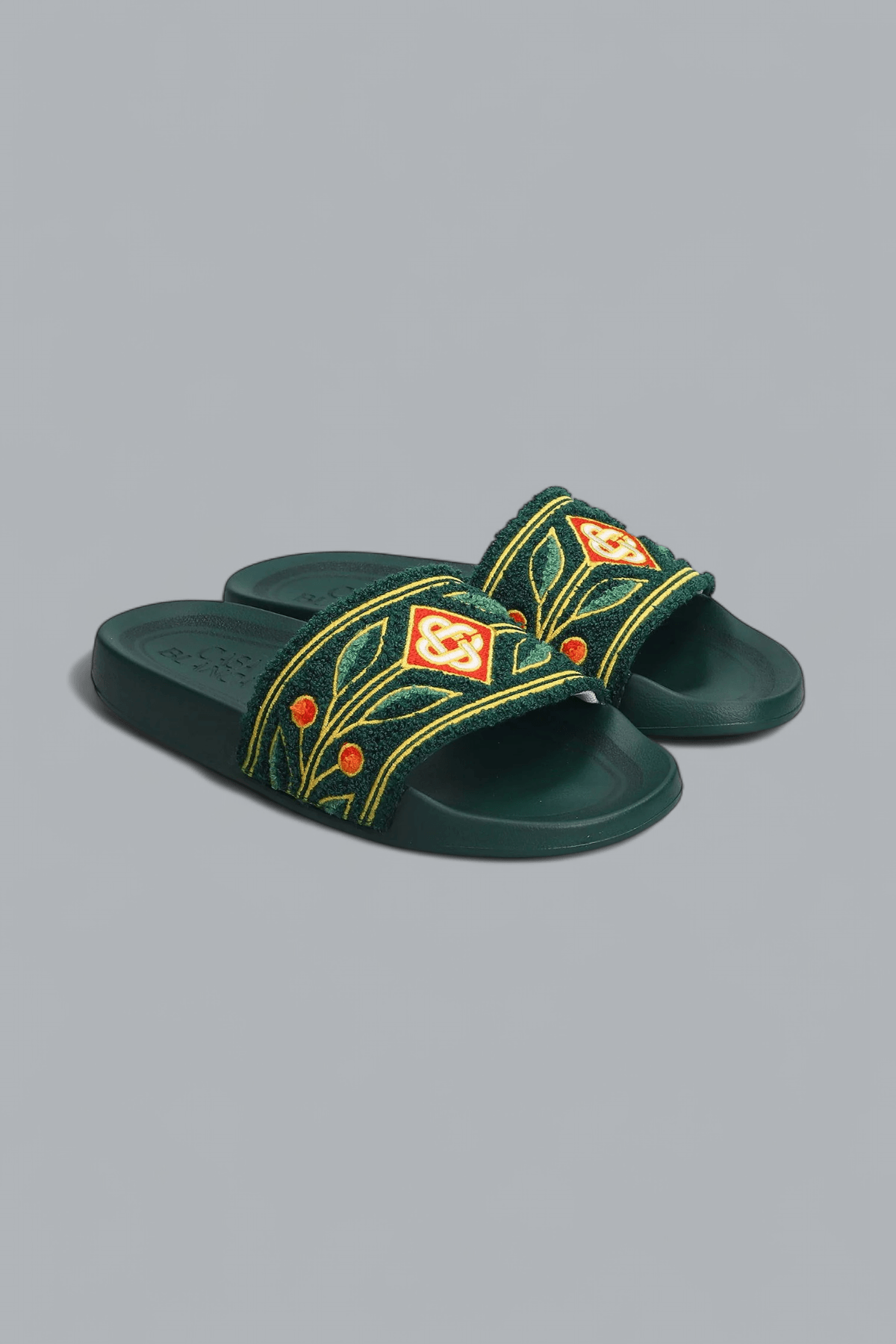 EMBROIDERED TERRY SLIDES