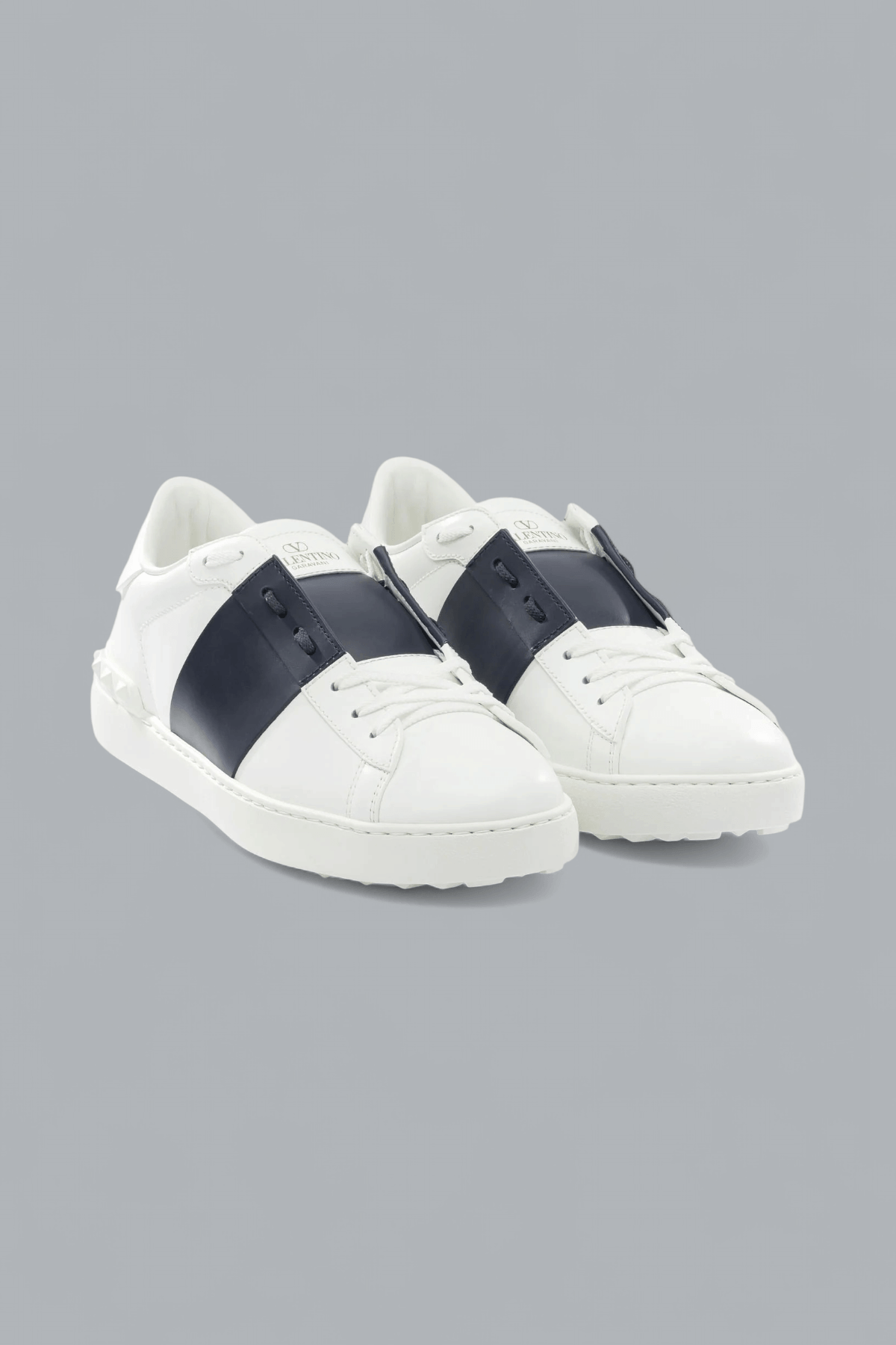 OPEN SNEAKERS
