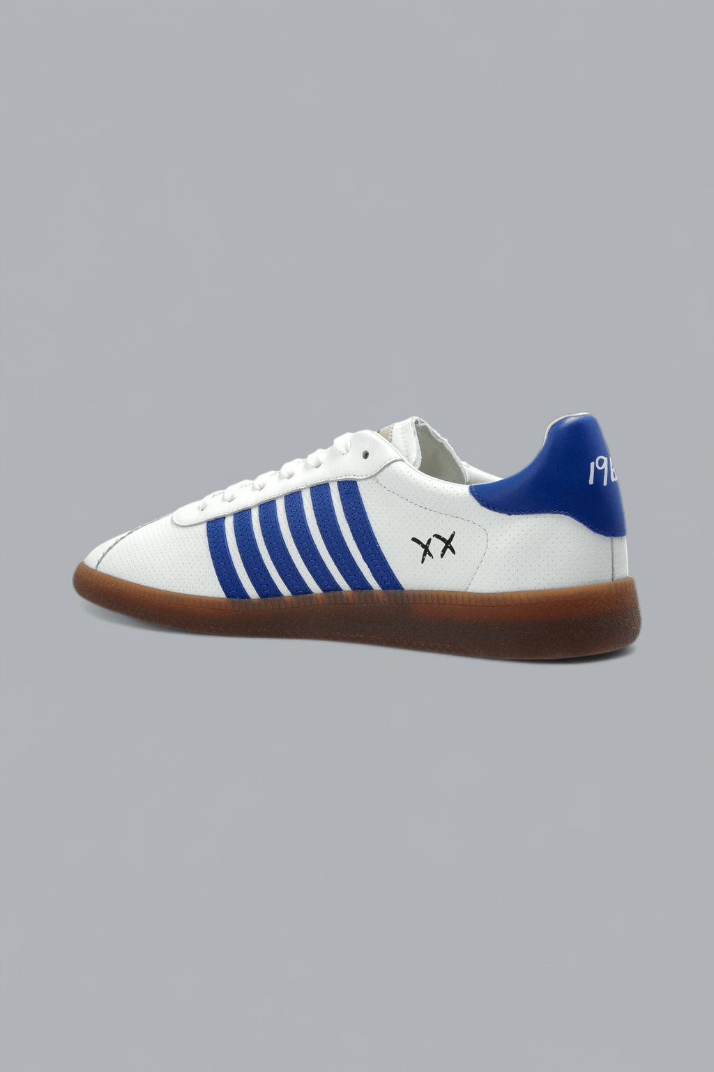 REBELS SNEAKERS