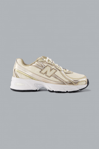 740 SNEAKERS