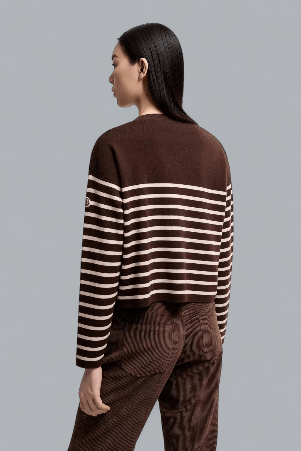 SWEATSHIRT MIT RUNDHALSAUSSCHNITT