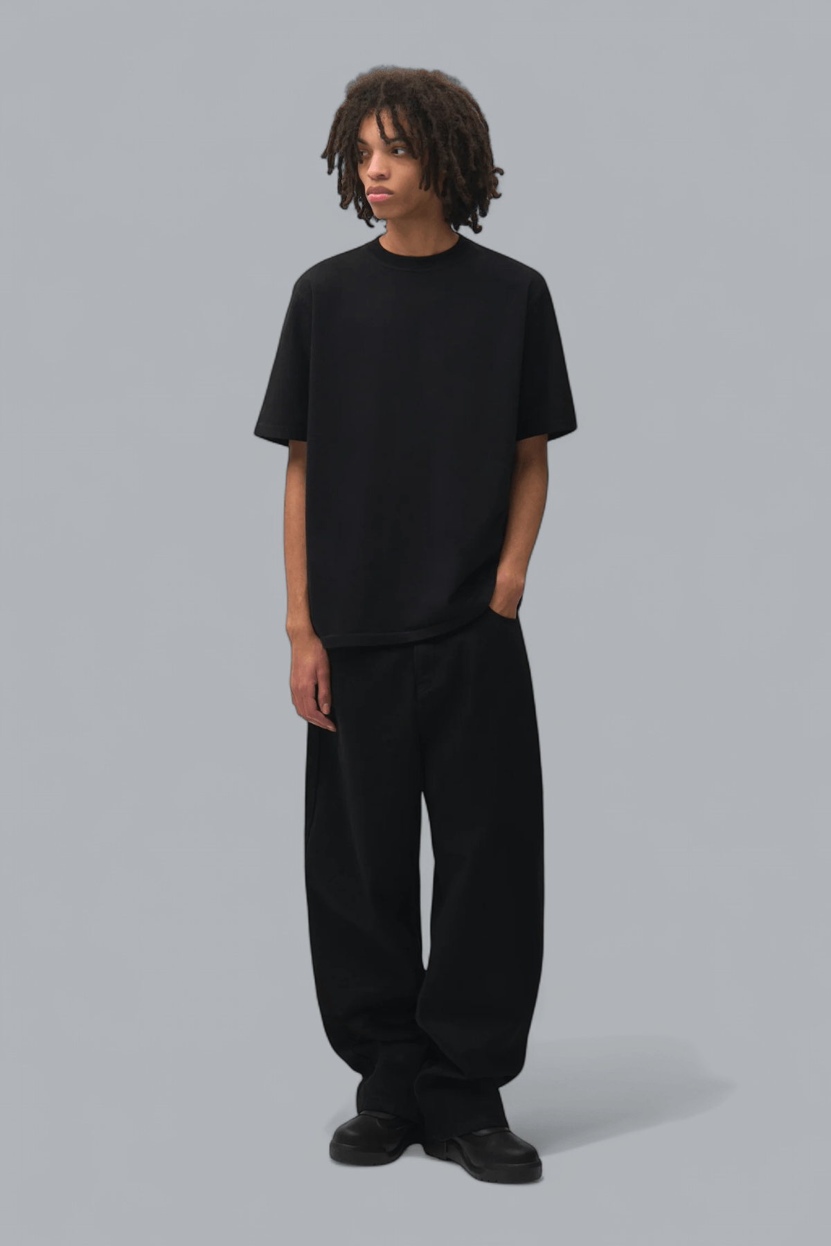 EMBLEM T-SHIRT