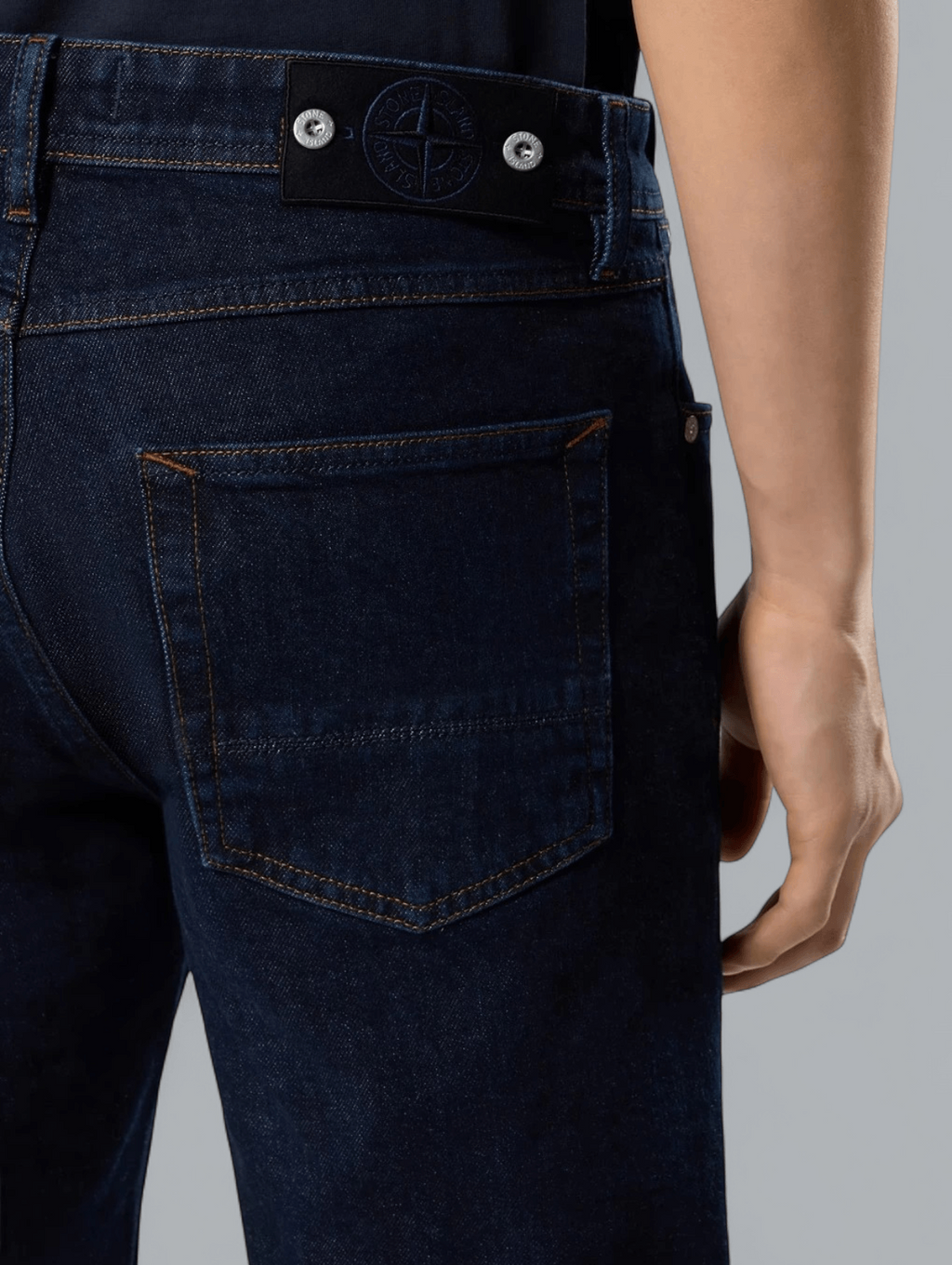 STRETCH INDIGO DENIM RINSED SLIM FIT JEANS