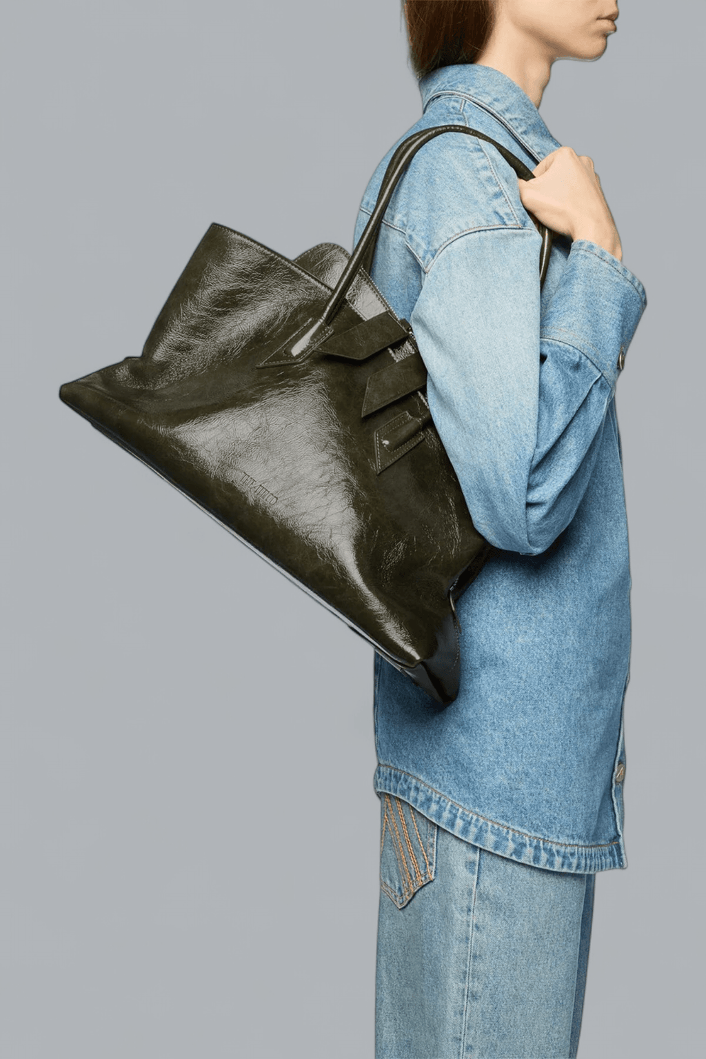 LA PASSEGGIATA MEDIUM TOP HANDLE BAG