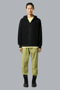 Hoodie van biologisch katoen met wafelstructuur en fleecevoering, zwart.
