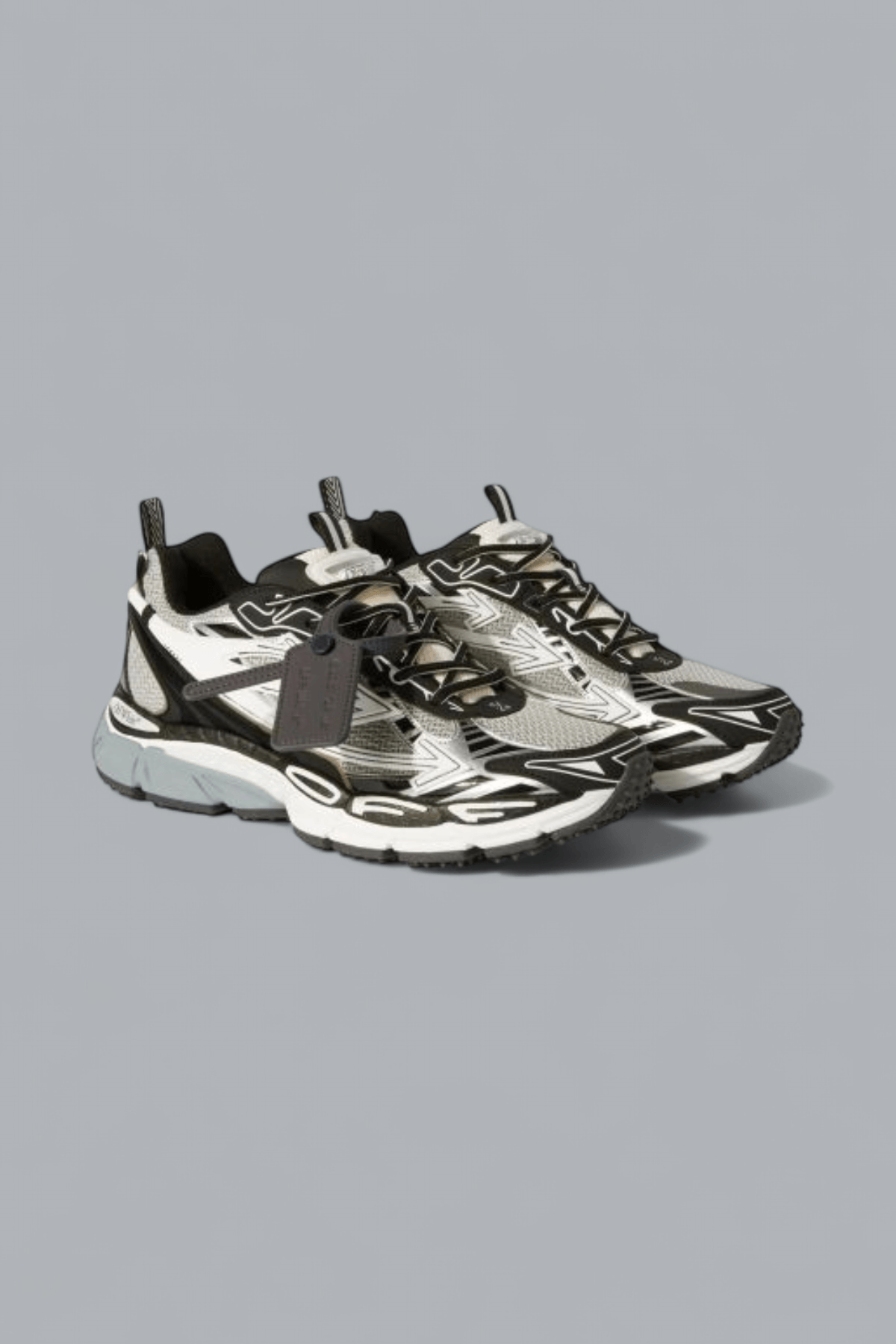 BE RIGHT BACK SNEAKERS