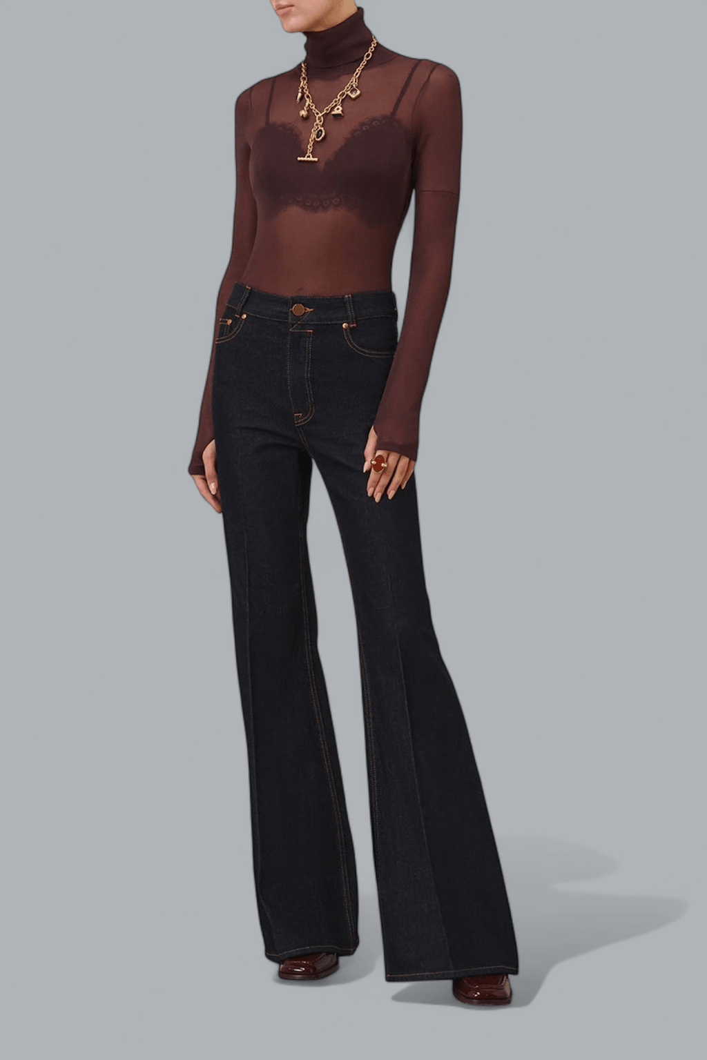 SLIM FLARED JEANS