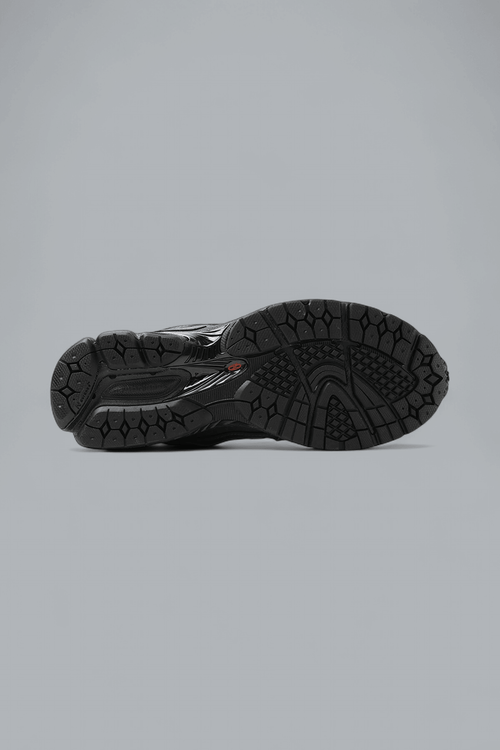 1906 SNEAKERS
